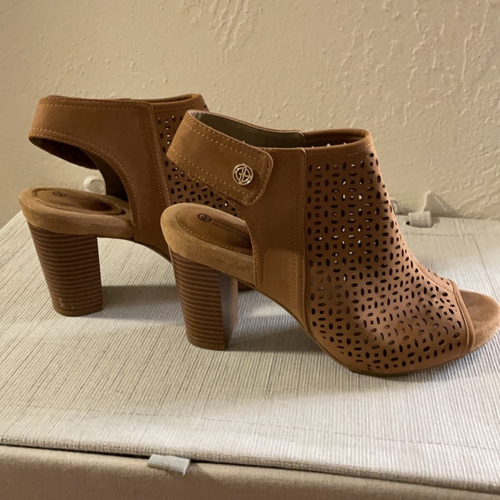 Giani Bernini Memory Foam Booties Size 8.5 - image 4